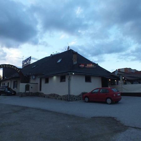 Fan Fan Penzion Rožňava Exterior foto