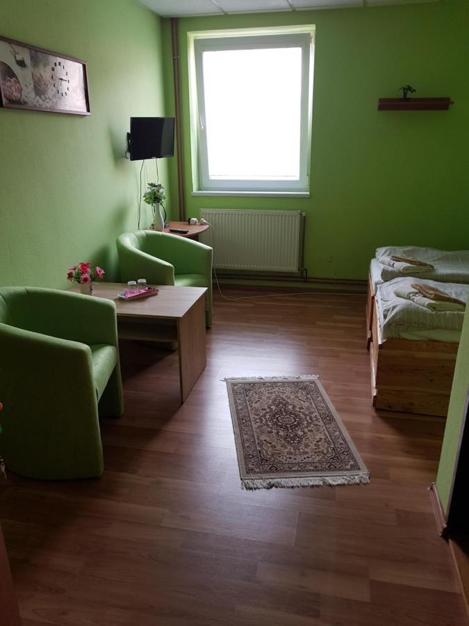 Fan Fan Penzion Rožňava Exterior foto