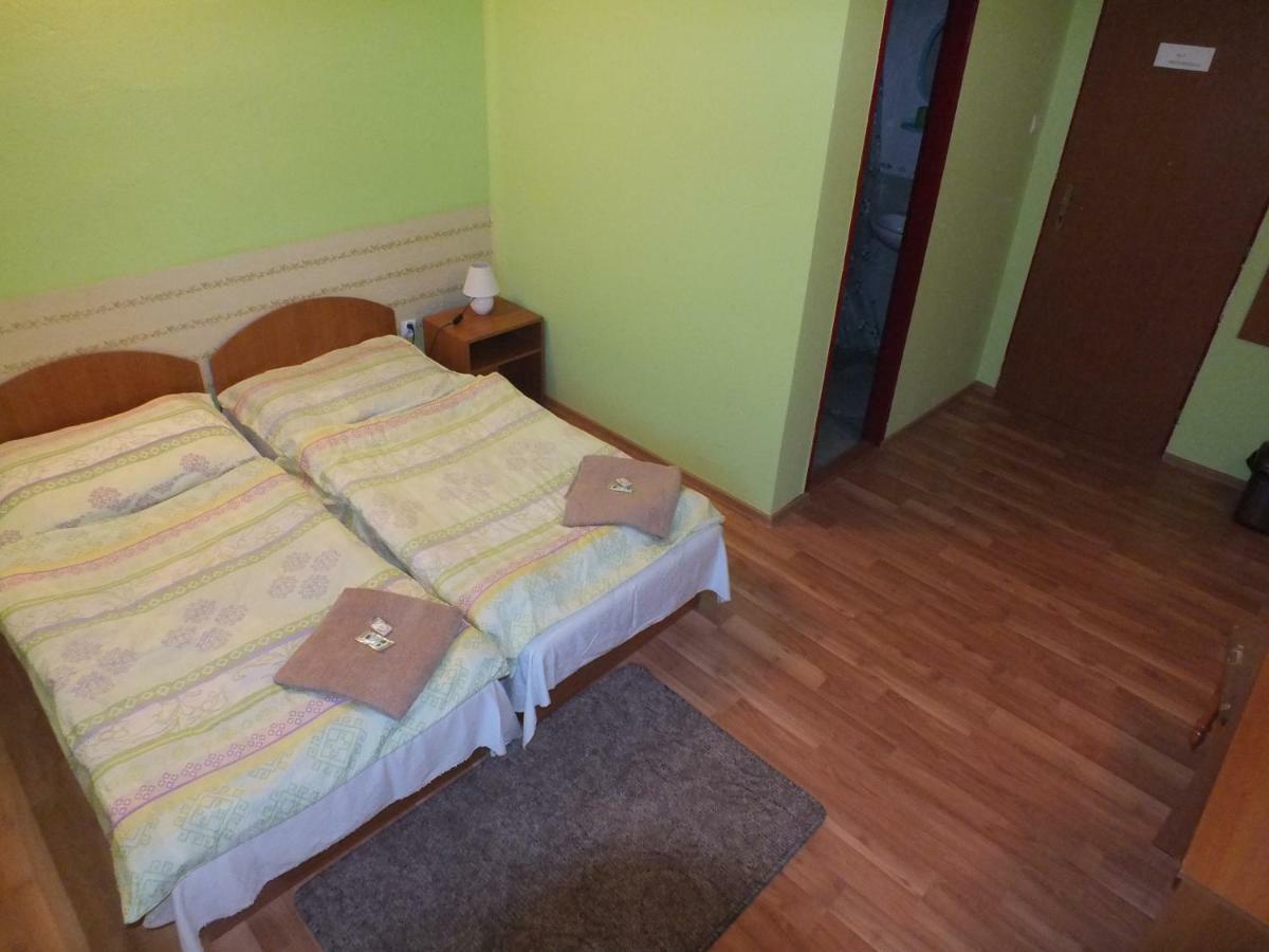 Fan Fan Penzion Rožňava Exterior foto